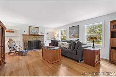131 E 31st Street, Holland, MI 49423 - Photo 9