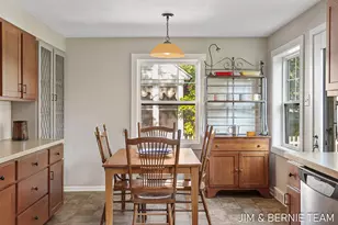 131 E 31st St, Holland, MI 49423 - Photo 29