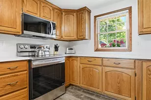 1027 E Lake Mitchell Dr, Cadillac, MI 49601 - Photo 17
