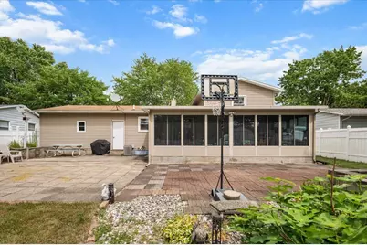 5077 Madison Avenue SE, Kentwood, MI 49548 - Photo 9