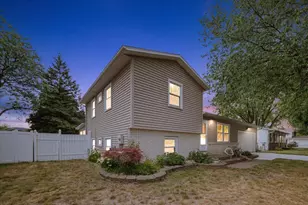 5077 Madison Ave SE, Kentwood, MI 49548 - Photo 5