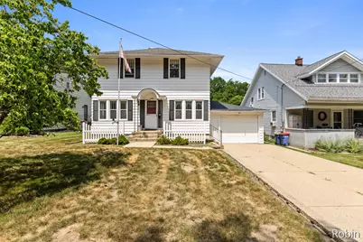1545 4th Street NW, Grand Rapids, MI 49504 - Photo 1