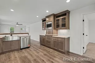 1283 E Ellis Rd, Norton Shores, MI 49441 - Photo 7