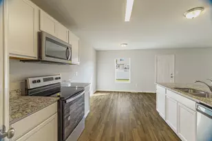 1643 Golfview Dr, Ypsilanti, MI 48198 - Photo 15