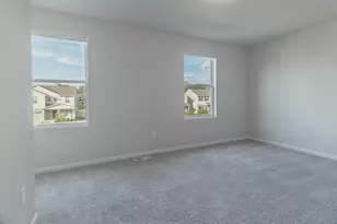 1643 Golfview Dr, Ypsilanti, MI 48198 - Photo 37