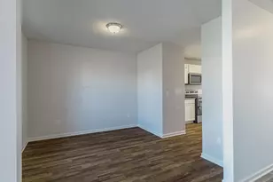 1643 Golfview Dr, Ypsilanti, MI 48198 - Photo 17