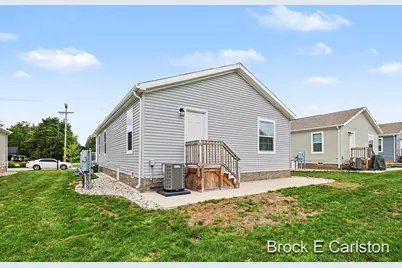 1283 E Ellis Road #7, Norton Shores, MI 49441 - Photo 15