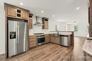 1283 E Ellis Rd, Norton Shores, MI 49441 - Photo 5