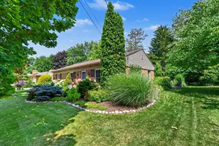 1946 Radcliff Ave SE, Grand Rapids, MI 49506 - Photo 3