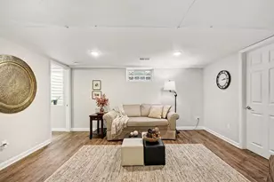 1946 Radcliff Ave SE, Grand Rapids, MI 49506 - Photo 19