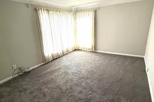 907 Bruce St, Ann Arbor, MI 48103 - Photo 5