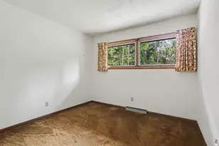 158 Reyn Cir, Battle Creek, MI 49015 - Photo 9