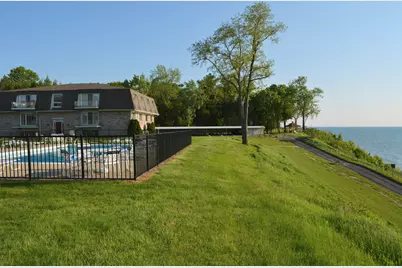 3622 Lakeshore Drive #8, Saint Joseph, MI 49085 - Photo 7