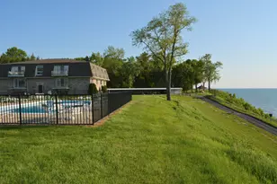 3622 Lakeshore Dr, Saint Joseph, MI 49085 - Photo 7