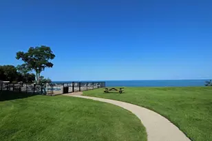 3622 Lakeshore Dr, Saint Joseph, MI 49085 - Photo 9