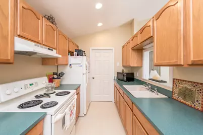 212 Commons Court, Saline, MI 48176 - Photo 5