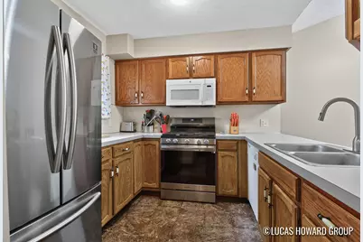 3165 E Maple Villa Drive SE, Grand Rapids, MI 49508 - Photo 9