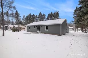 877 Amity Ave, Muskegon, MI 49442 - Photo 23