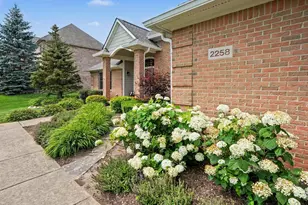 2258 Woodview Ln, Ann Arbor, MI 48108 - Photo 3