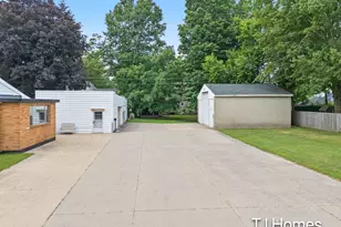 146 Hanlon Ct, Wayland, MI 49348 - Photo 47