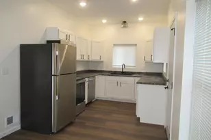 598 W Michigan Ave, Battle Creek, MI 49037 - Photo 9