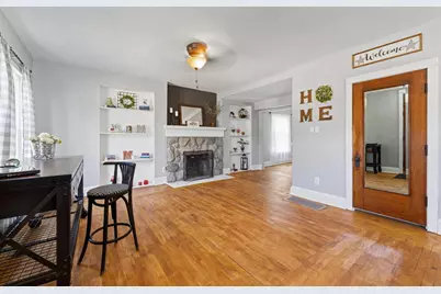 208 N Lagrave Street, Paw Paw, MI 49079 - Photo 7