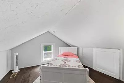 208 N Lagrave Street, Paw Paw, MI 49079 - Photo 21