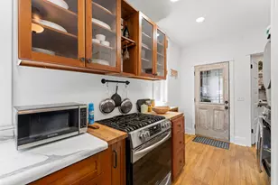 208 N Lagrave St, Paw Paw, MI 49079 - Photo 11
