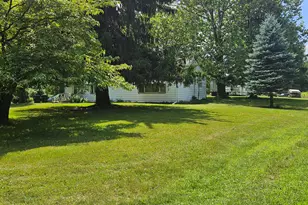 2335 N 33rd St, Galesburg, MI 49053 - Photo 3