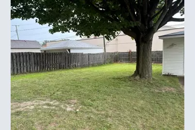 15435 Bainbridge Street, Livonia, MI 48154 - Photo 13