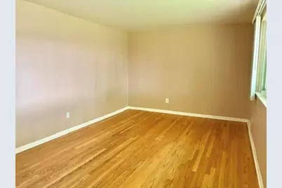 15435 Bainbridge Street, Livonia, MI 48154 - Photo 11