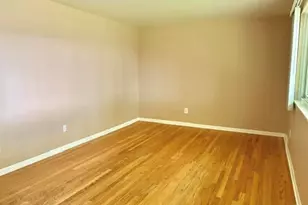 15435 Bainbridge St, Livonia, MI 48154 - Photo 11