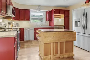515 E Pine St, Fremont, MI 49412 - Photo 3