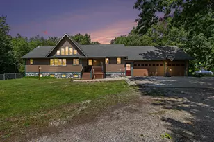 1824 S Pere Marquette Hwy, Ludington, MI 49431 - Photo 3