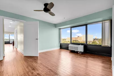 1001 W Jefferson Avenue #8A, Detroit, MI 48226 - Photo 21