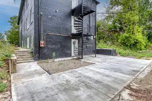 1140 Ashland St, Detroit, MI 48215 - Photo 9
