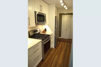 101 Fieldcrest Street #302, Ann Arbor, MI 48103 - Photo 3