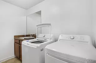 3729 Hickoryrow Ct, Holland, MI 49424 - Photo 25
