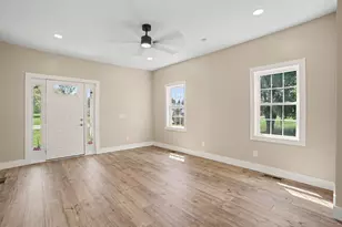 910 W Bradshaw Rd, Scottville, MI 49454 - Photo 9
