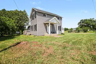 910 W Bradshaw Rd, Scottville, MI 49454 - Photo 7