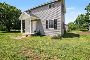 910 W Bradshaw Rd, Scottville, MI 49454 - Photo 3