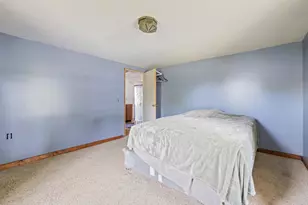 417 Walnut St, Howard City, MI 49329 - Photo 9