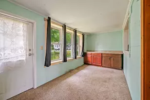 417 Walnut St, Howard City, MI 49329 - Photo 21