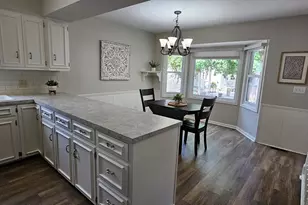 1009 Village Ln, Jenison, MI 49428 - Photo 5