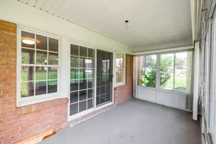 8217 Grays Dr, Grosse Ile, MI 48138 - Photo 29