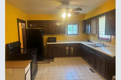 121 S Railroad Street, Lawton, MI 49065 - Photo 5