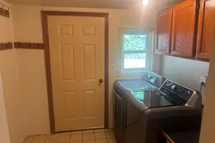 121 S Railroad St, Lawton, MI 49065 - Photo 7