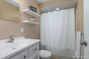 2222 Beatrice Dr NE, Grand Rapids, MI 49505 - Photo 25