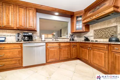 37709 Glengrove Drive, Farmington, MI 48331 - Photo 3