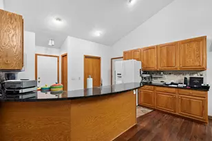 2919 Hunters Pl, Kalamazoo, MI 49048 - Photo 13